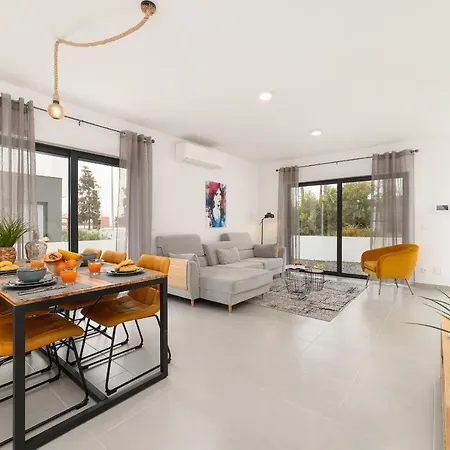 - By Sch 别墅 帕塔亚什