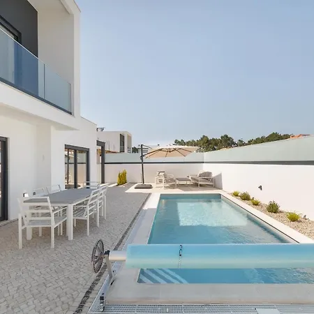 - By Sch 帕塔亚什